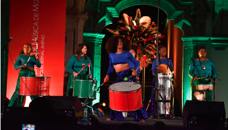 El Clavijero se prendió al ritmo del carnaval brasileño en el Festival de Música