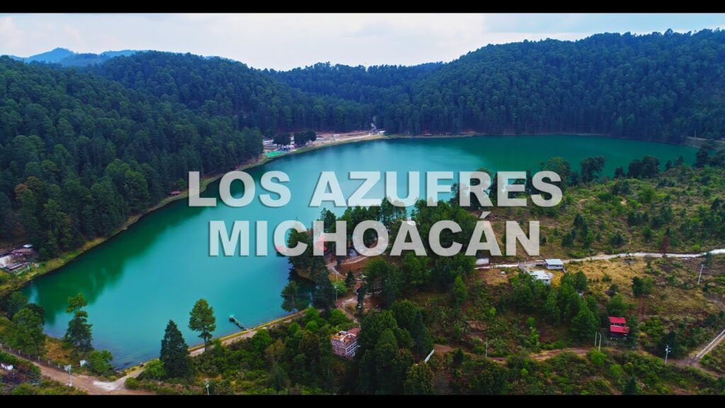 Michoacán: recorre la ruta de la Monarca, las esferas y aguas termales