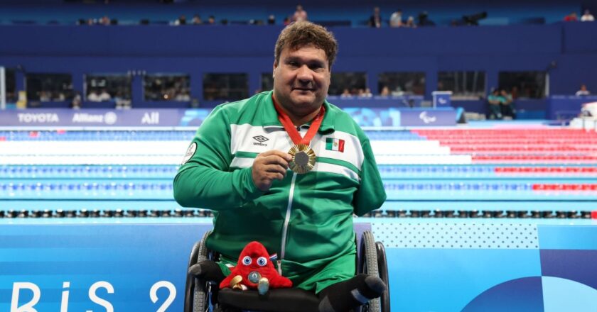 El mexicano Arnulfo Castorena conquista el oro en los 50 metros pecho SB2 en los Juegos Paralímpicos de París 2024