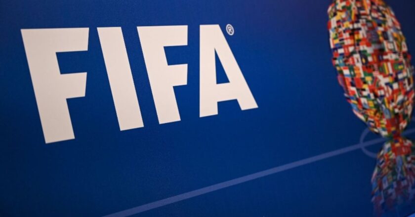 Sindicatos de jugadores y ligas europeas denuncian a la FIFA