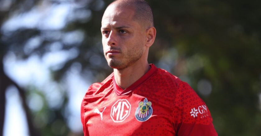 Chicharito regresa a entrenamientos con Chivas