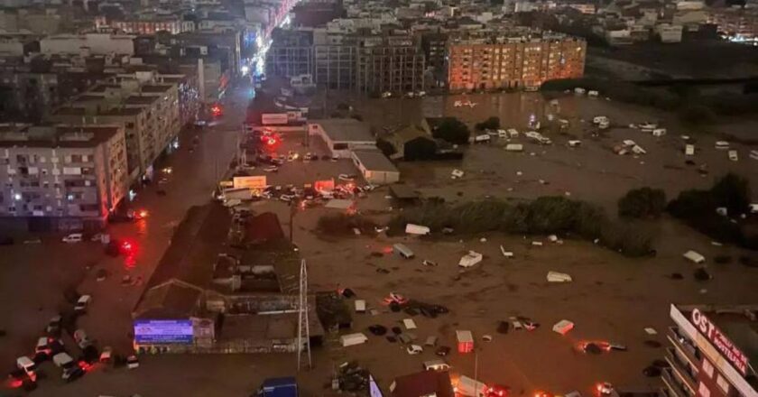 Inundaciones en España: Una semana después, las familias siguen buscando a sus familiares y la recuperación avanza lentamente