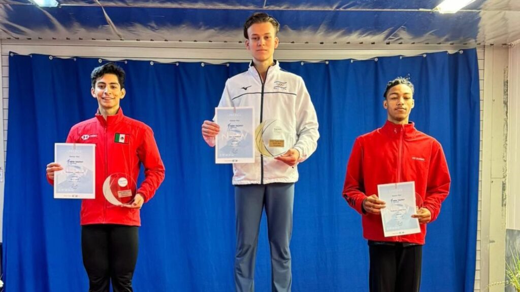 Donovan Carrillo gana la medalla de plata en el NRW Trophy de Patinaje Artístico sobre Hielo en Dortmund, Alemania