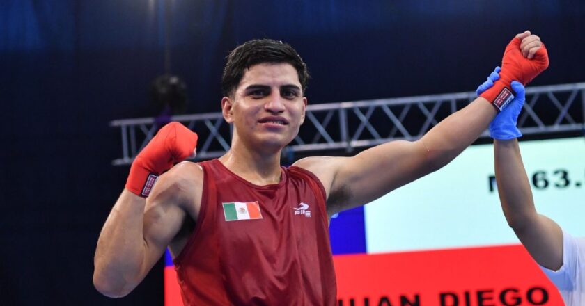 Juan Diego Flores Guerrero gana medalla de bronce en el Campeonato Mundial Juvenil de Boxeo