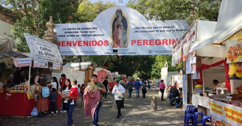 «Las Fiestas Guadalupanas en Morelia dejan 395 toneladas de basura: labores de limpieza siguen en marcha»