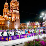 Morelia inaugura su pista de patinaje sobre hielo en la plaza Melchor Ocampo