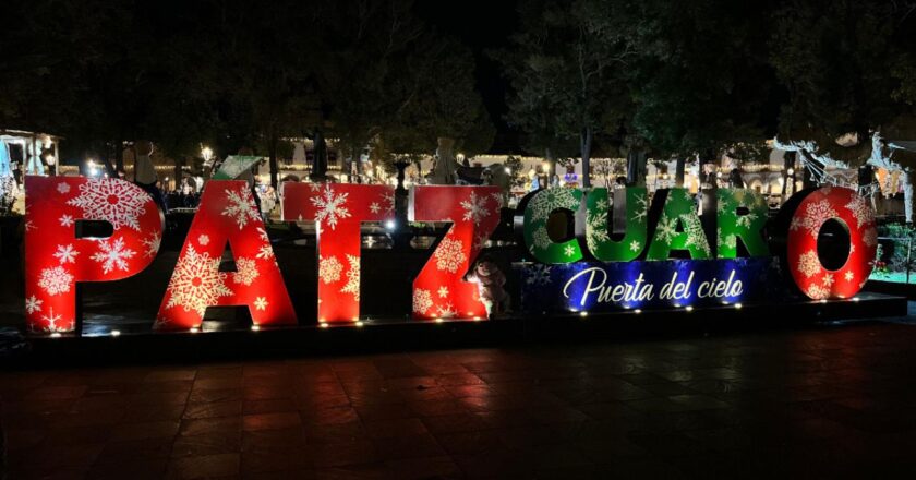 Pátzcuaro sorprende con su nacimiento monumental y artesanal.