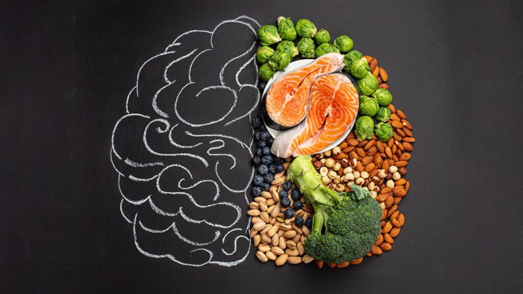 El impacto de la alimentación en el cerebro femenino:Riesgos y alimentos a evitar