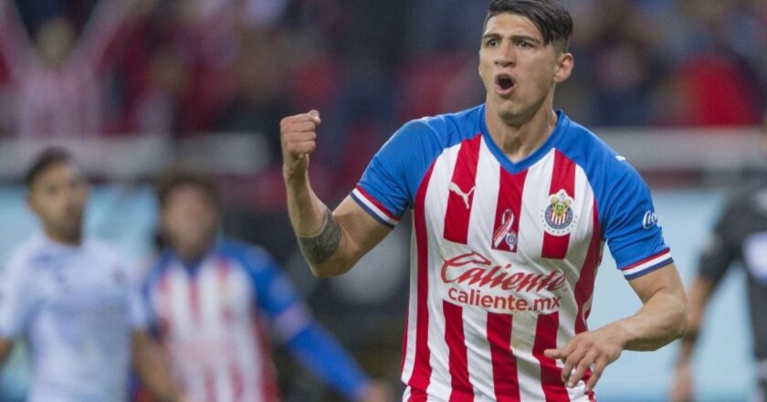 Alan Pulido regresa a las Chivas para el Clausura 2025