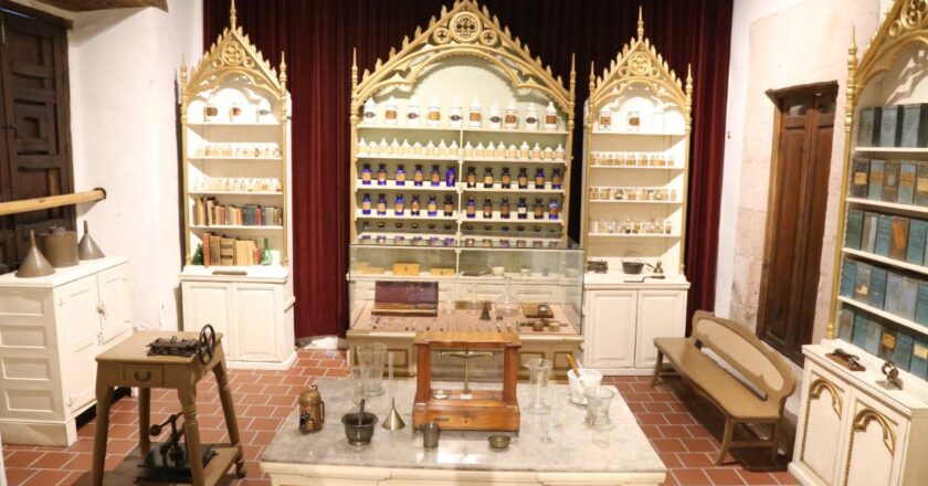 La farmacia Mier: un legado histórico en el Museo del Estado