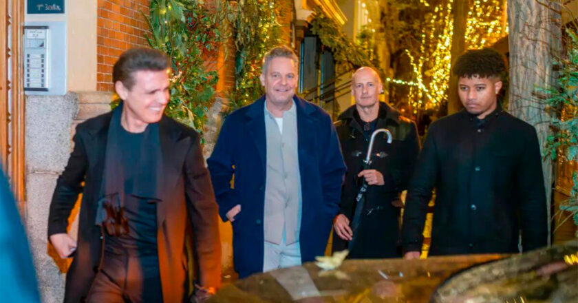 Luis Miguel disfruta de una velada especial en Madrid junto a amigos y su novia