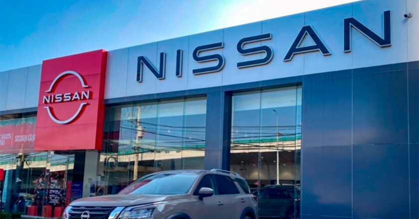 Nissan evalúa mudar su producción desde México ante posible arancel de Trump